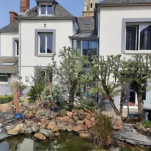 Maison Jeanne Saint-Pern